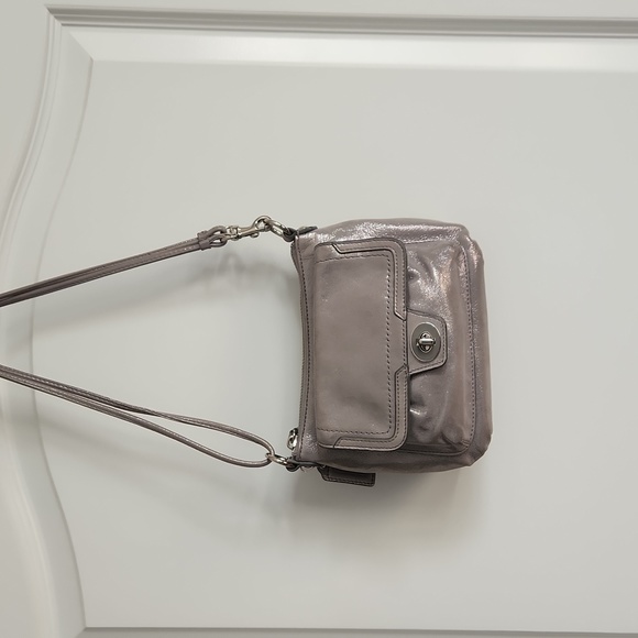 Coach Handbags - Coach bag